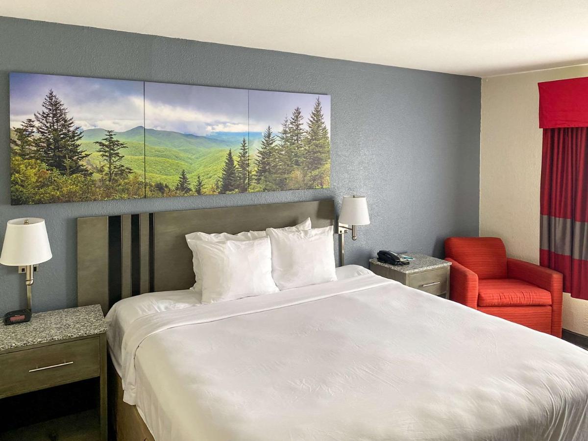 Clarion Pointe - Greensboro Coliseum Area Εξωτερικό φωτογραφία