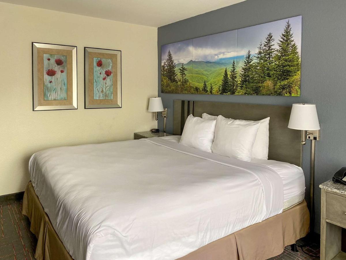 Clarion Pointe - Greensboro Coliseum Area Εξωτερικό φωτογραφία