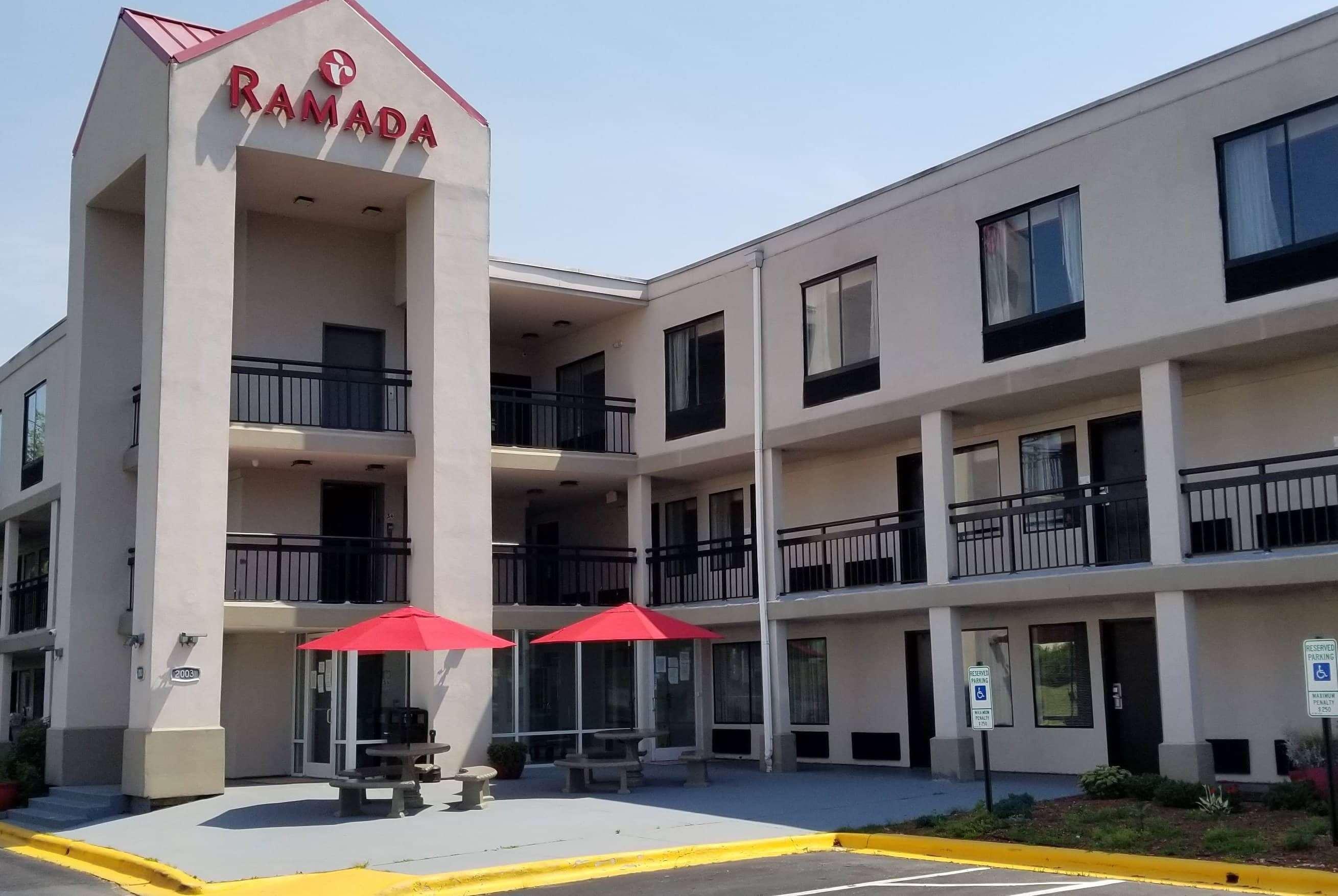 Clarion Pointe - Greensboro Coliseum Area Εξωτερικό φωτογραφία
