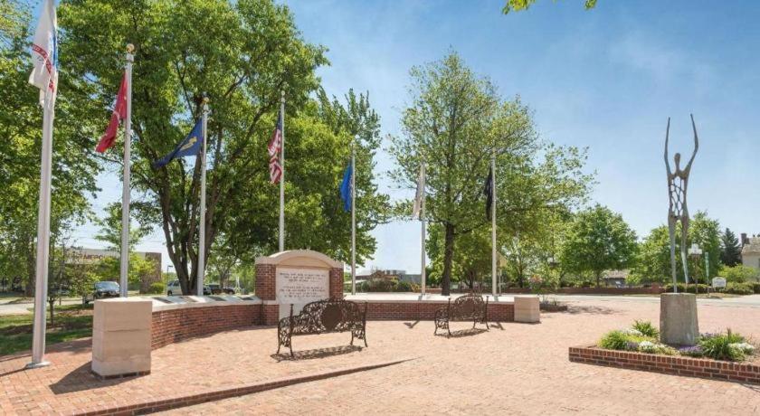 Clarion Pointe - Greensboro Coliseum Area Εξωτερικό φωτογραφία