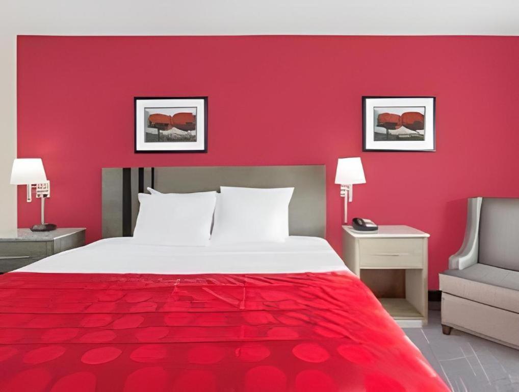 Clarion Pointe - Greensboro Coliseum Area Εξωτερικό φωτογραφία