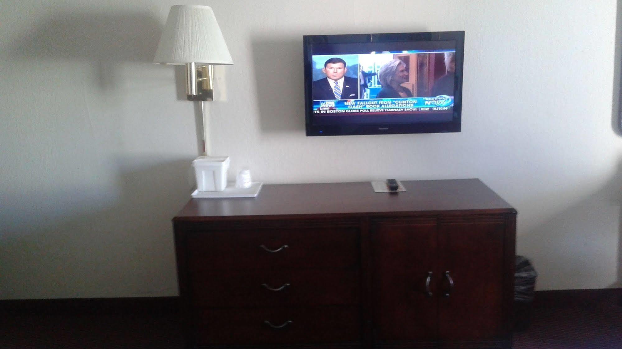 Clarion Pointe - Greensboro Coliseum Area Εξωτερικό φωτογραφία